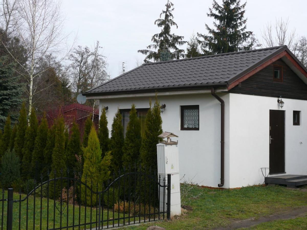 Domek Nad Jeziorem Osieczna Exterior photo